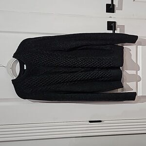 Gap Men's Size Medium Charcoal Gray Sweater in excellent condition